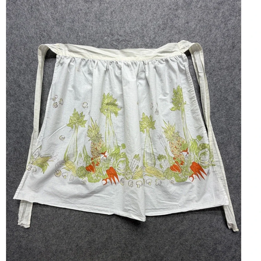 Vintage White Half Apron Vegetable Fruit Garden Print Cotton Waist Tie Kitchen